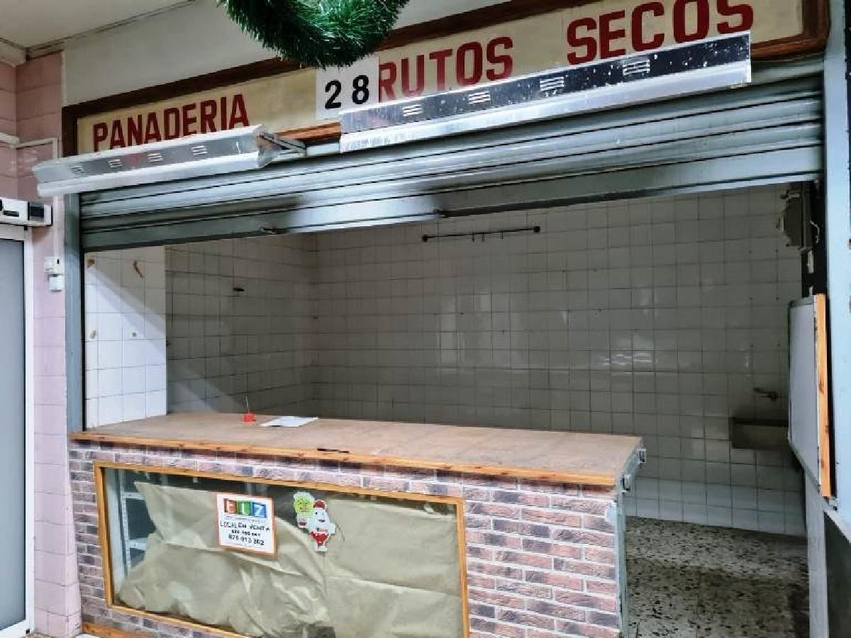 Premises for sale in  Zaragoza Capital