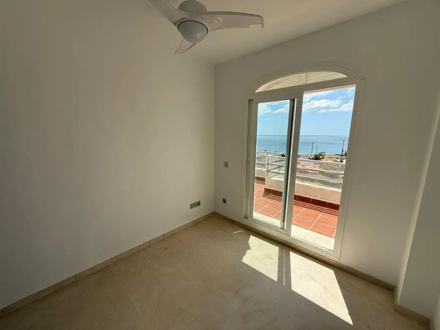 Terraza de Ático en venta en Manilva con Calefacción, Terraza y Trastero