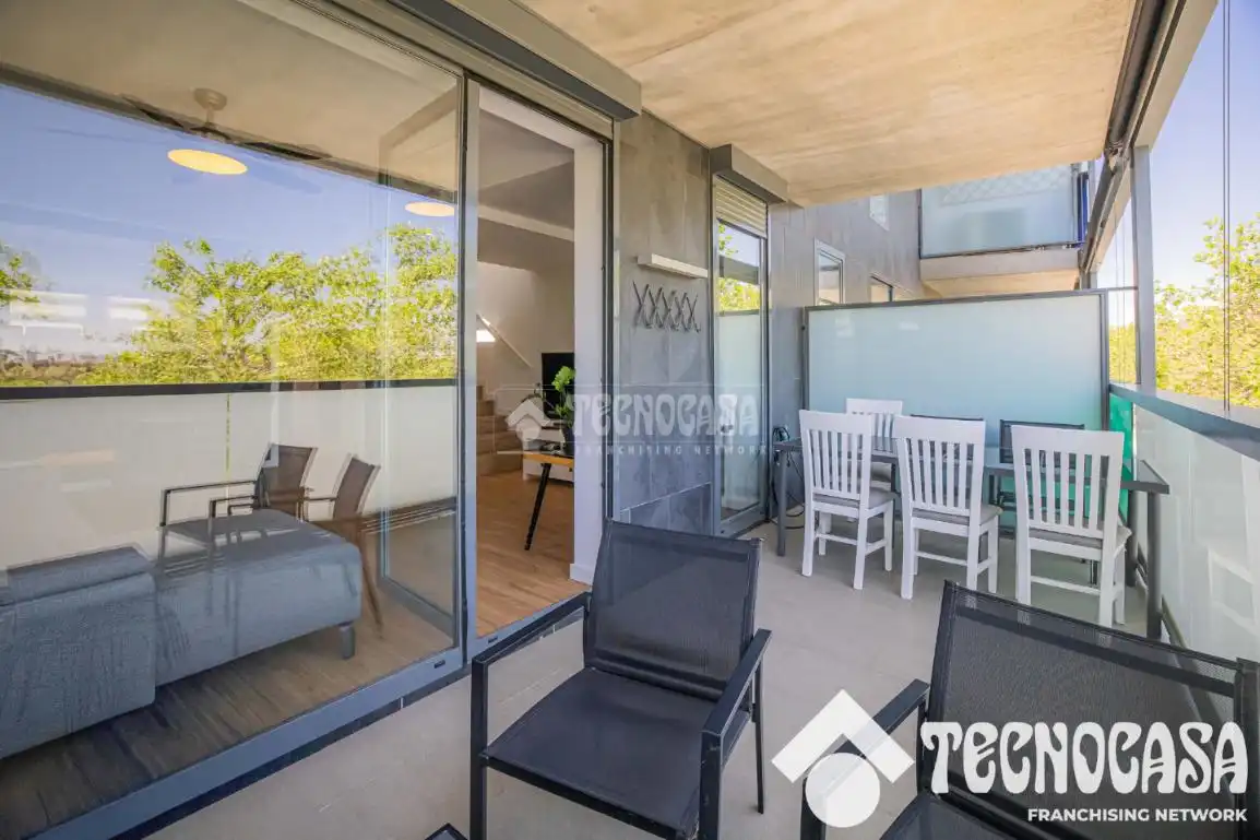 Terraza de Piso en venta en Viladecans con Terraza, Trastero y Amueblado