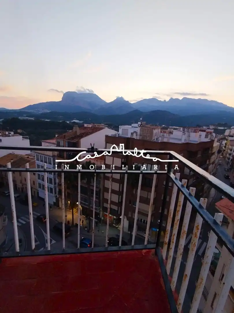 Vista exterior de Pis en venda en Callosa d'en Sarrià amb Terrassa i Moblat