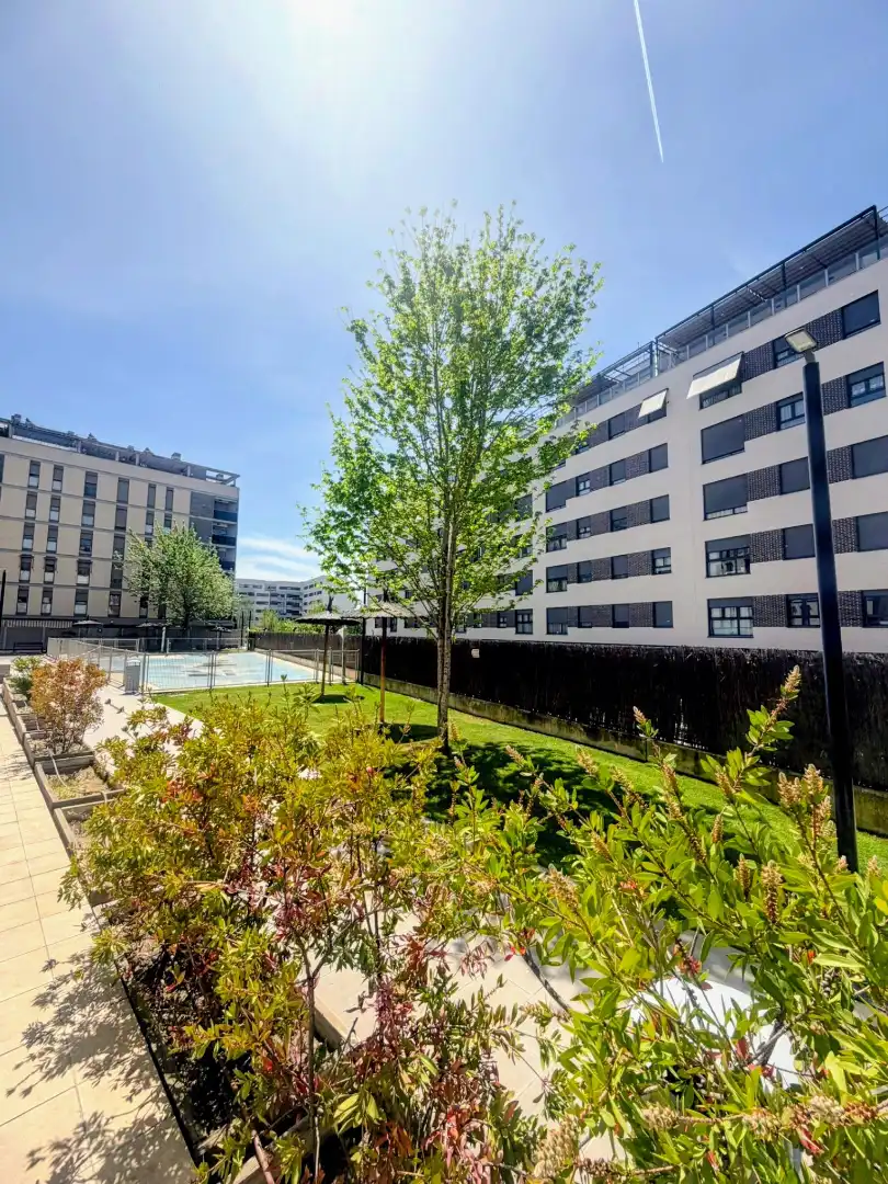 Exterior view of Flat for sale in Madrid  with Air Conditioner, Heating and Private garden