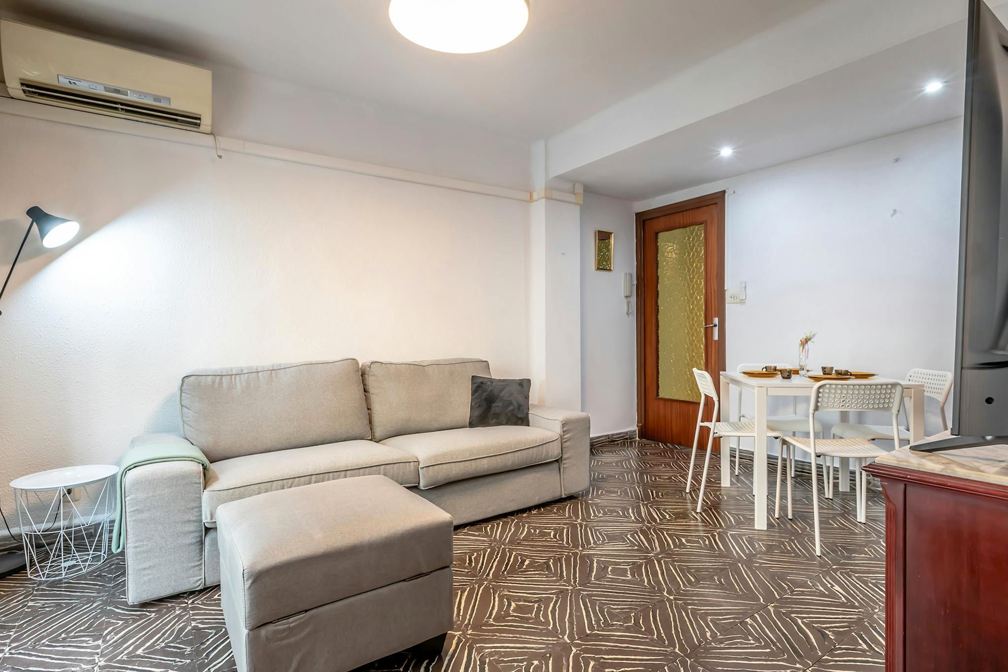 Living room of Flat to rent in  Valencia Capital  with Air Conditioner, Heating and Furnished
