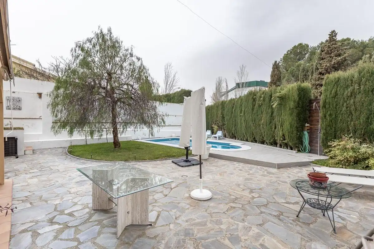 Jardí de Casa adosada en venda en Alhendín amb Piscina comunitària