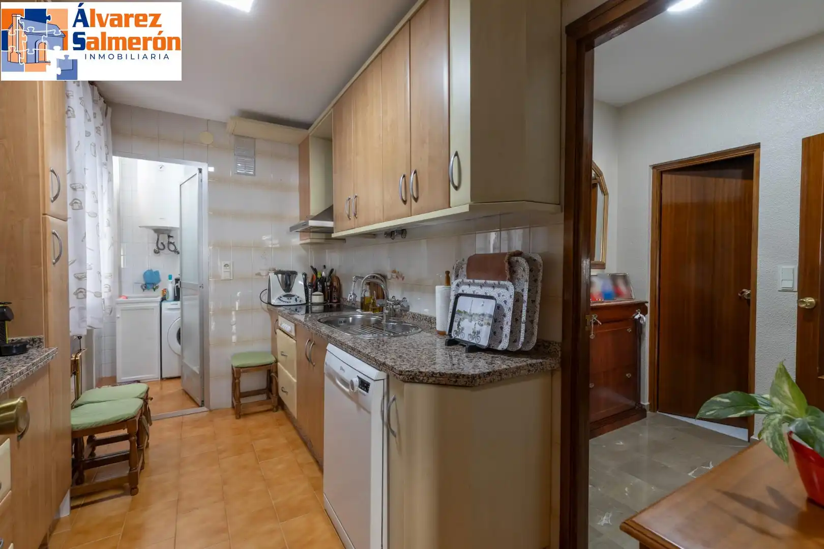Cocina de Piso en venta en Albolote con Aire acondicionado, Calefacción y Balcón
