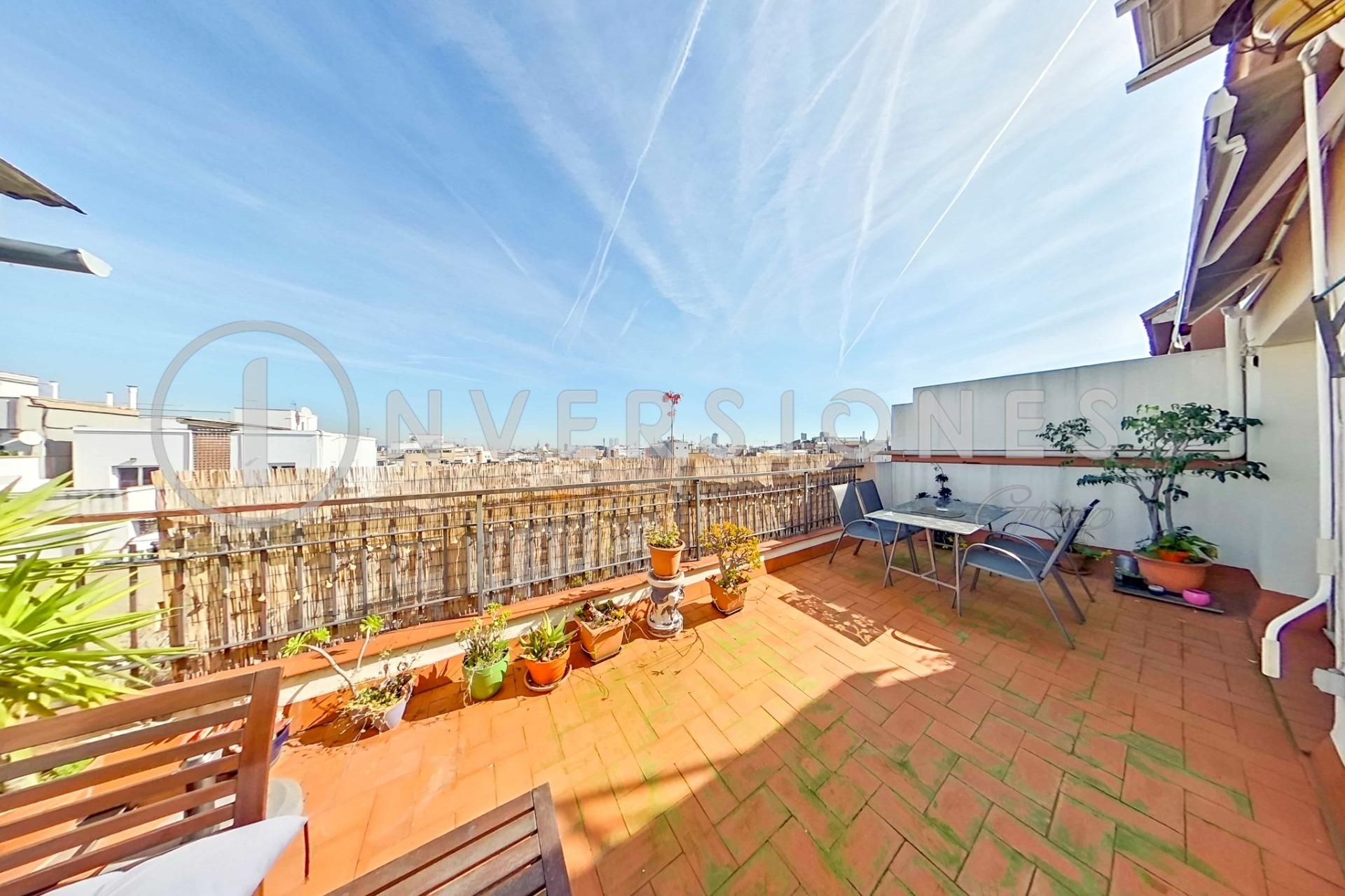Terrasse von Wohnung zum Verkauf in  Barcelona Capital mit Klimaanlage, Parkett und Terrasse