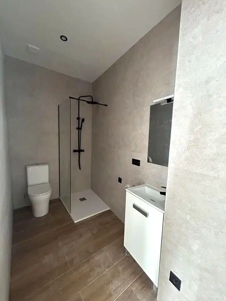 Local comercial en venta en calle del Llobregat, imagen 9