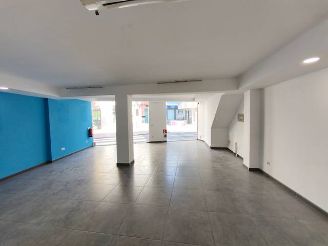 Local comercial en Alquiler en Calle Calderín López, 32 en San Gregorio