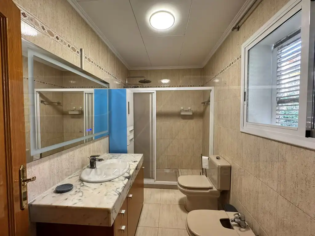 Bany de Casa o xalet en venda en Tarragona amb Aire condicionat, Forn i Rentadora