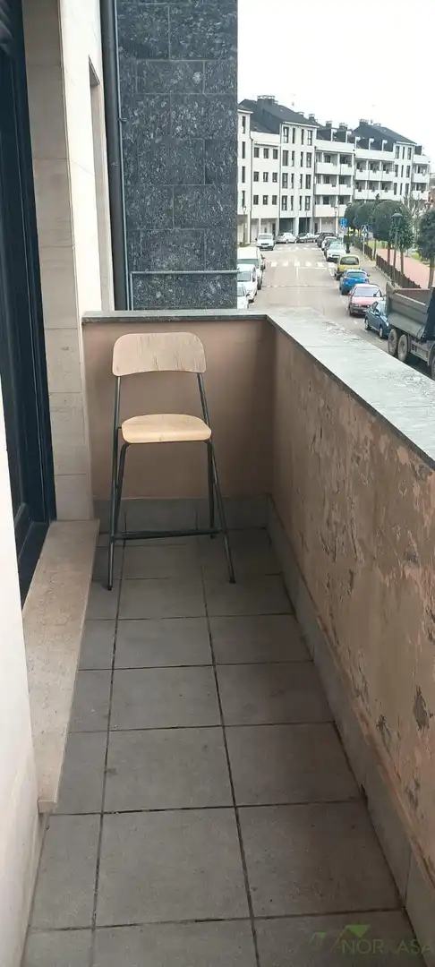 Wohnung zum Verkauf in Llanera mit Heizung, Parkett und Terrasse