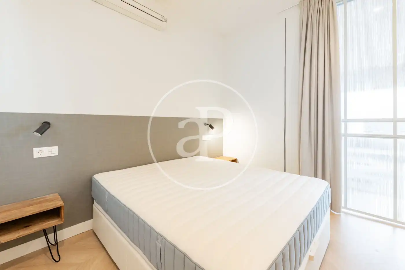 Schlafzimmer von Wohnung zur Miete in Madrid mit Klimaanlage, Heizung und Möbliert