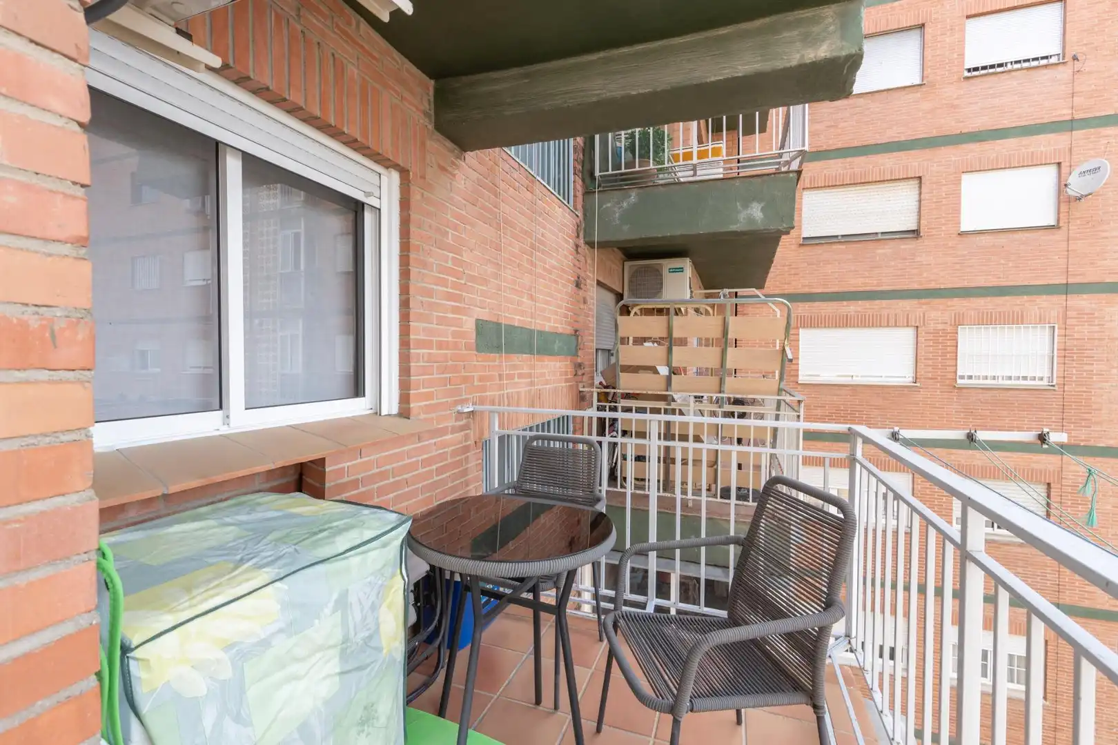 Balcony of Flat for sale in Granada  with Air Conditioner and Balcony