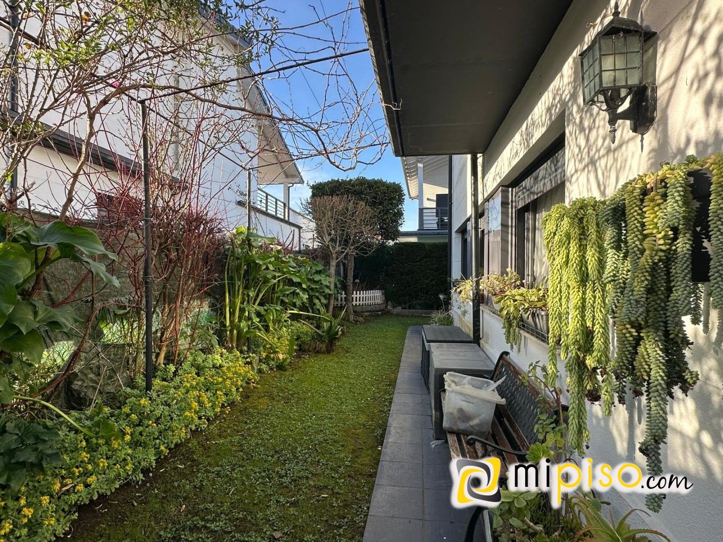 Jardí de Casa o xalet en venda en Bárcena de Cicero amb Calefacció i Terrassa