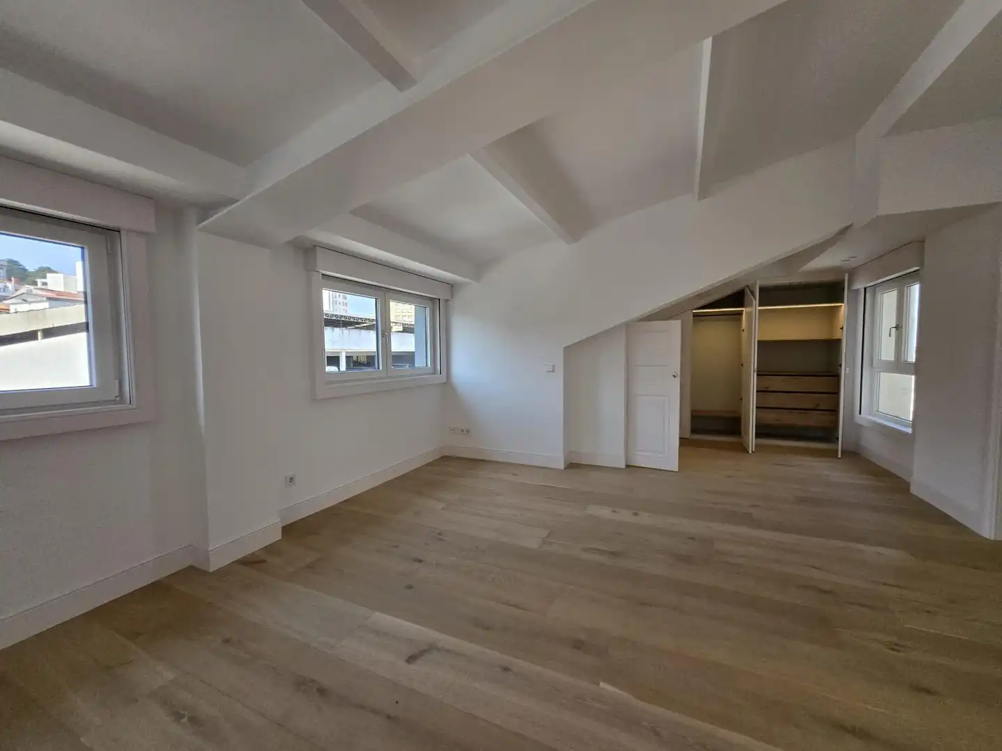 Ático en venta en Vigo  con Calefacción y Terraza