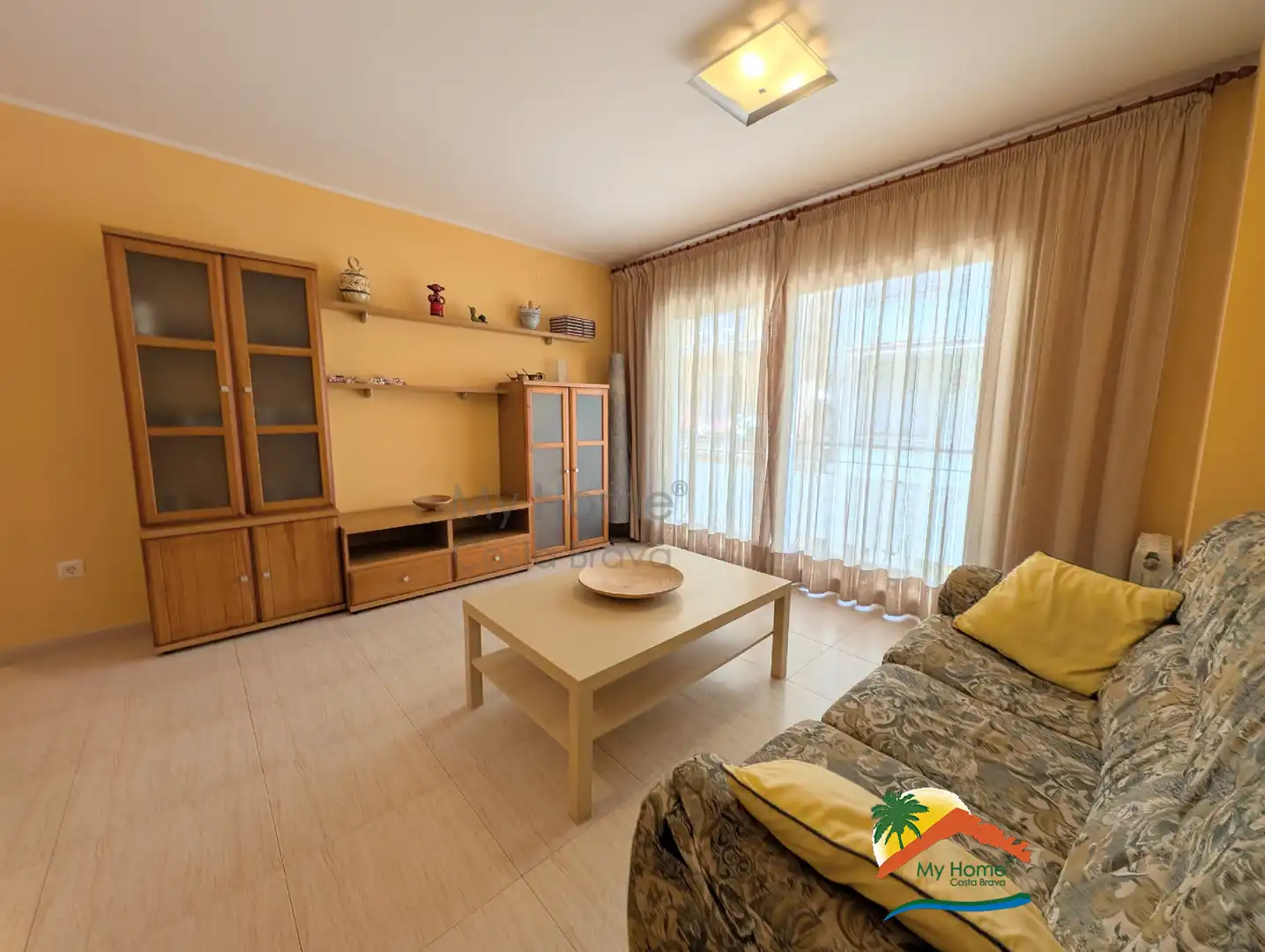 Piso con ascensor en venta en Tossa de Mar pueblo, imagen 2