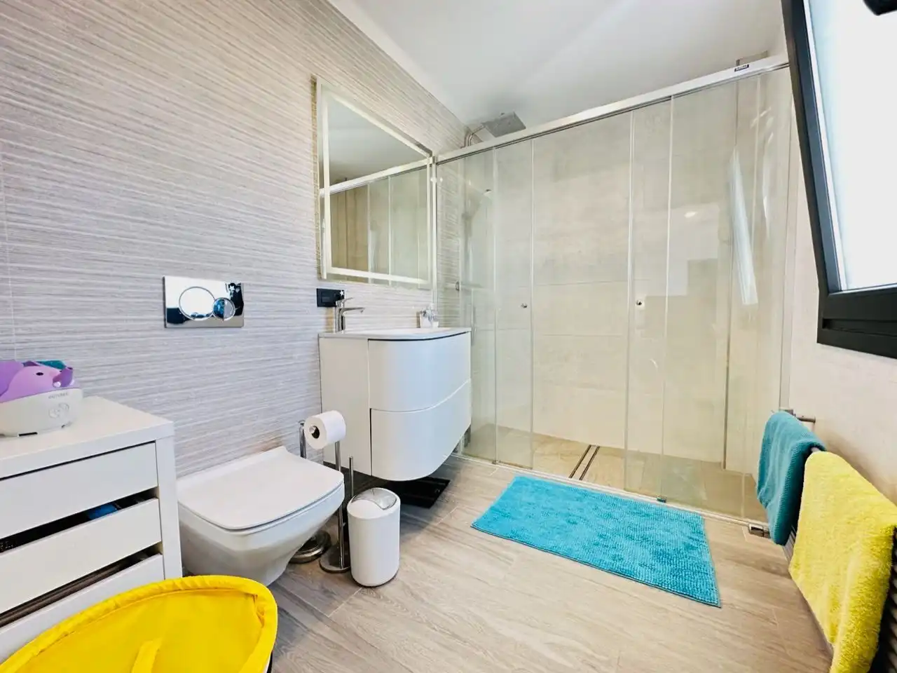Baño de Casa o chalet en venta en Nerja con Aire acondicionado, Jardín privado y Trastero