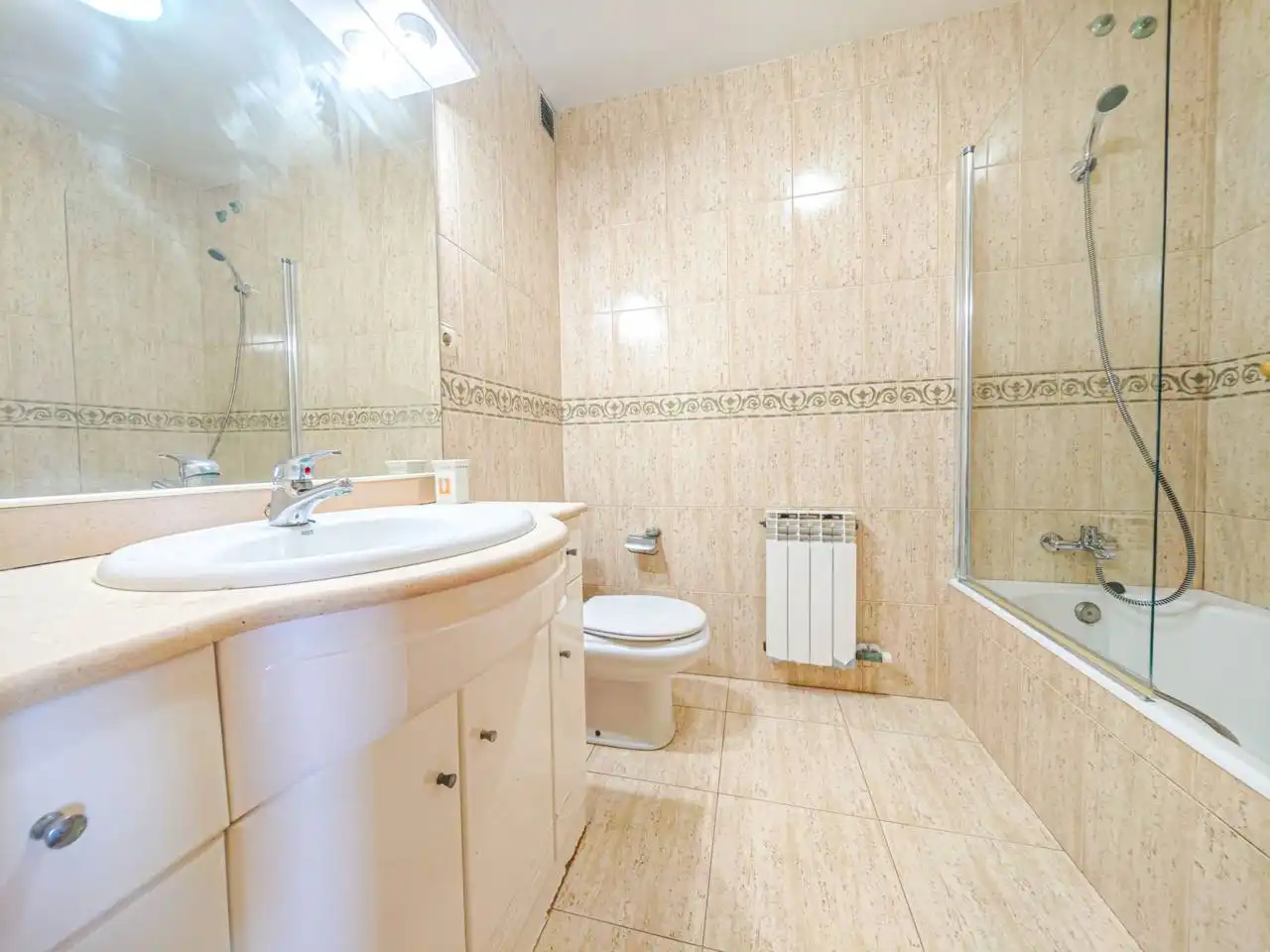 Baño de Casa o chalet en venta en Cambrils con Calefacción, Terraza y Amueblado