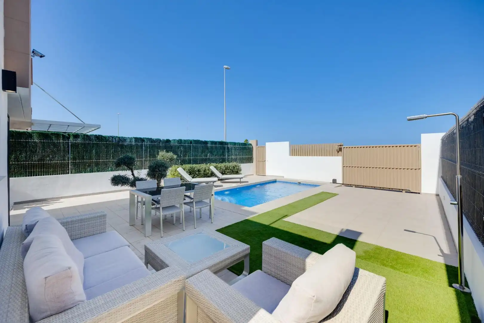 Terrassa de Casa adosada en venda en Guardamar del Segura amb Aire condicionat, Jardí privat i Terrassa