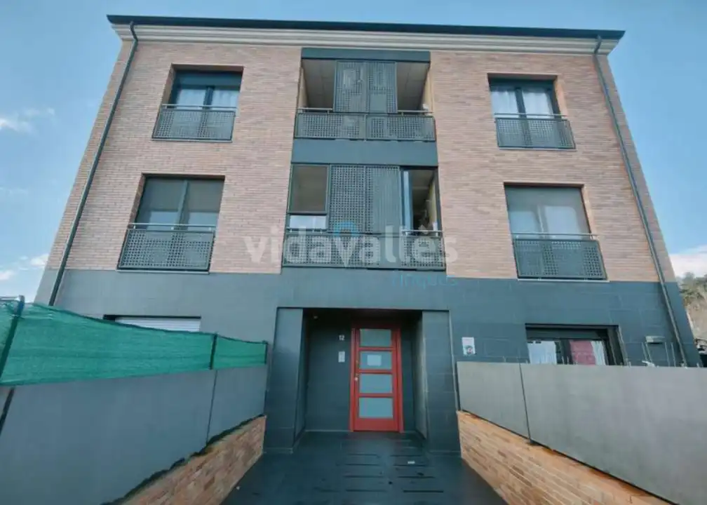 Vista exterior de Piso en venta en Riells i Viabrea con Aire acondicionado, Calefacción y Horno