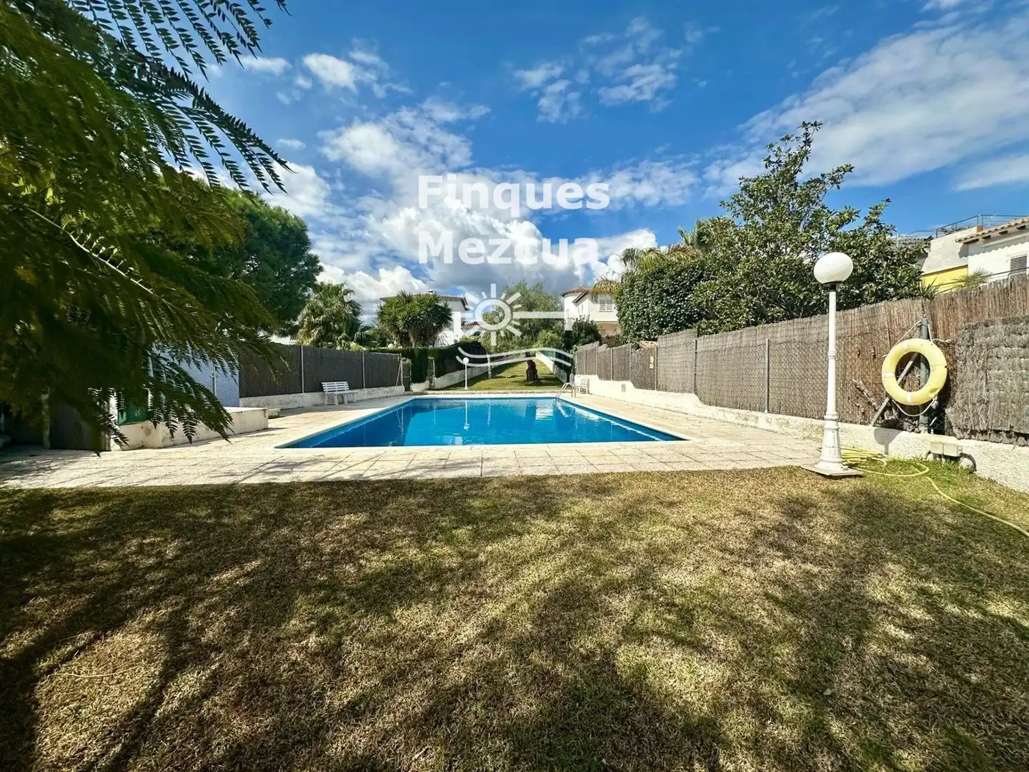 Swimming pool of Houses for sale in El Vendrell  with Terrace, Storage room and Swimming Pool