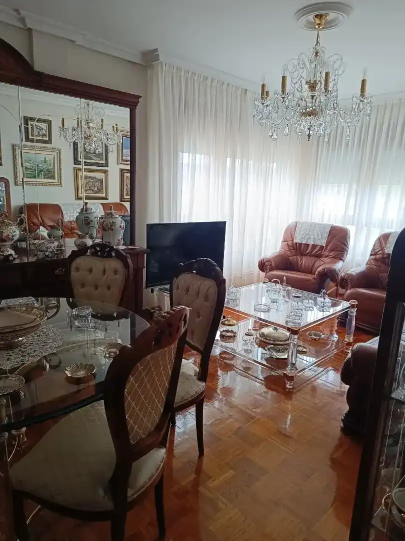 Sala d'estar de Pis en venda en Muros de Nalón amb Balcó