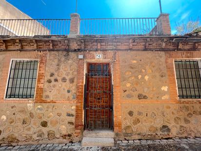 Vista exterior de Casa adosada en venda en  Toledo Capital amb Terrassa