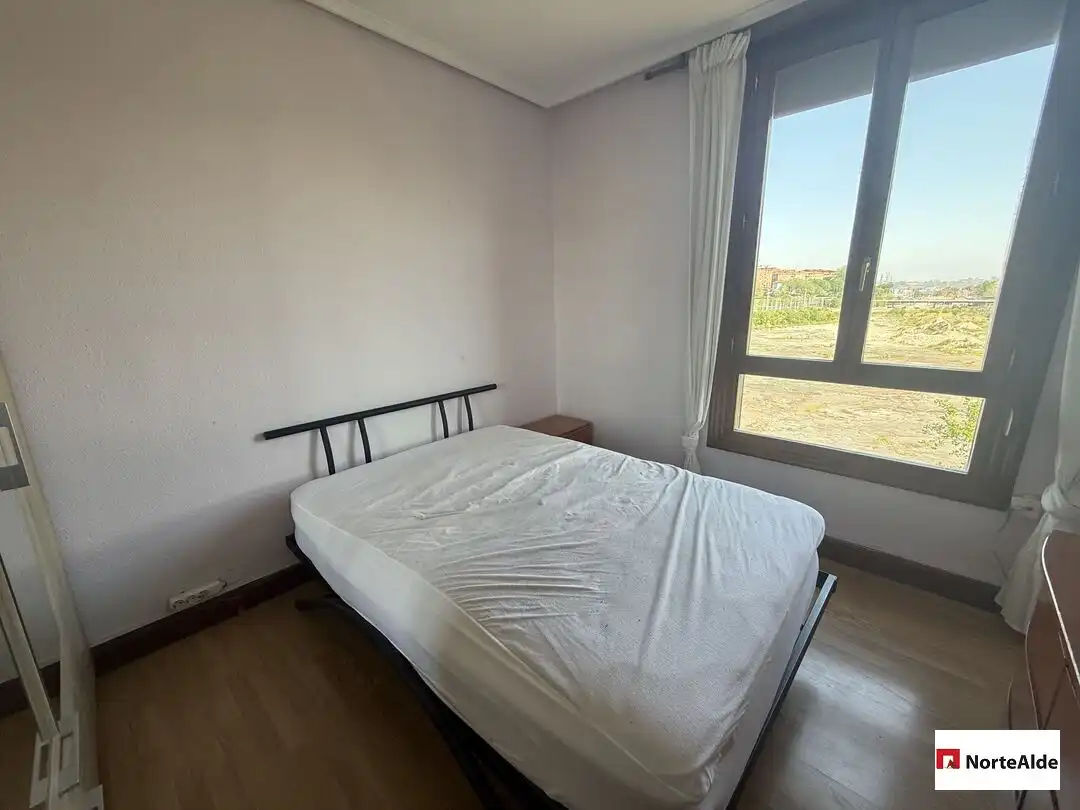 Schlafzimmer von Wohnung zum Verkauf in Valle de Trápaga-Trapagaran mit Heizung
