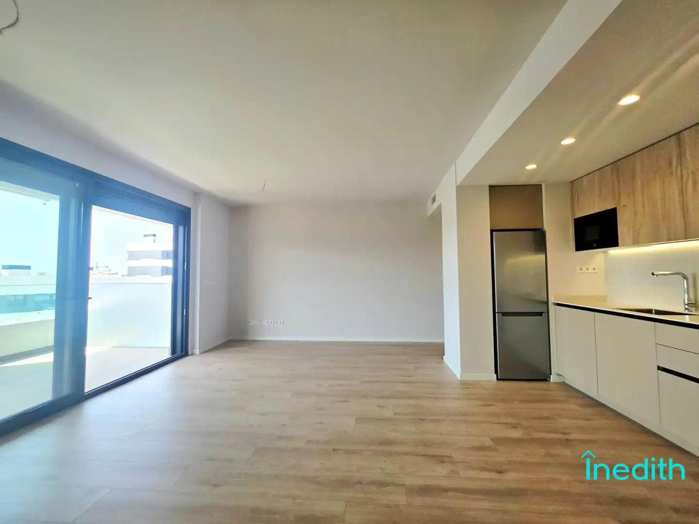 Sala de estar de Piso en venta en Sant Pere de Ribes con Aire acondicionado, Calefacción y Jardín privado