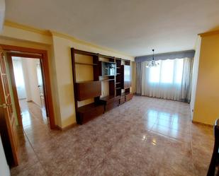 Living room of Flat for sale in Sant Andreu de la Barca  with Air Conditioner and Private garden