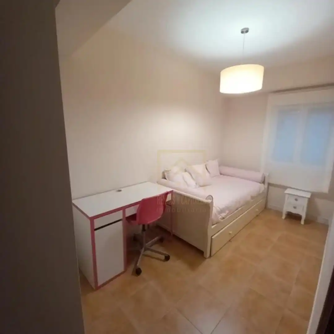 Habitación de Piso de alquiler en Camargo con Calefacción y Amueblado