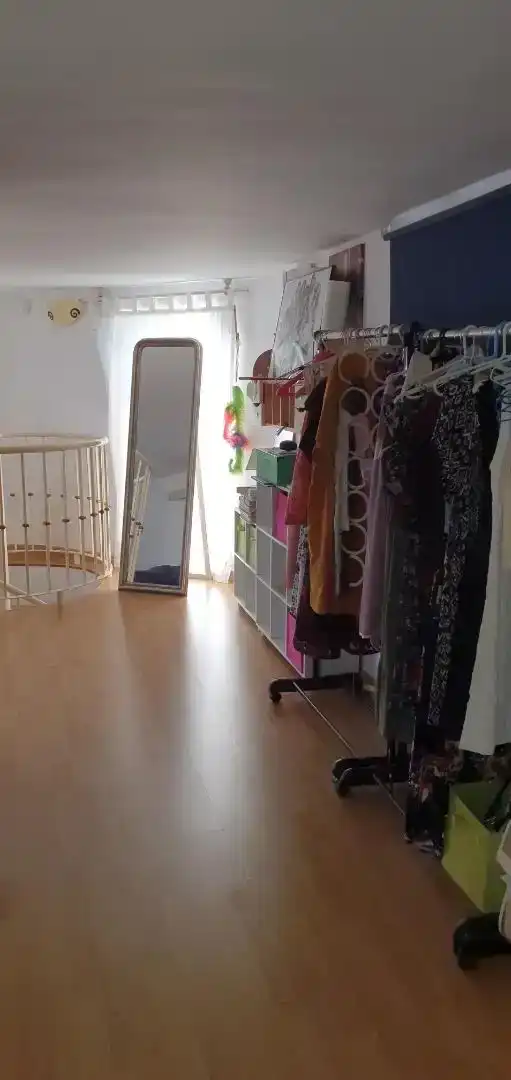 Dormitori de Casa o xalet en venda en Pueblo - Urbanizaciones
