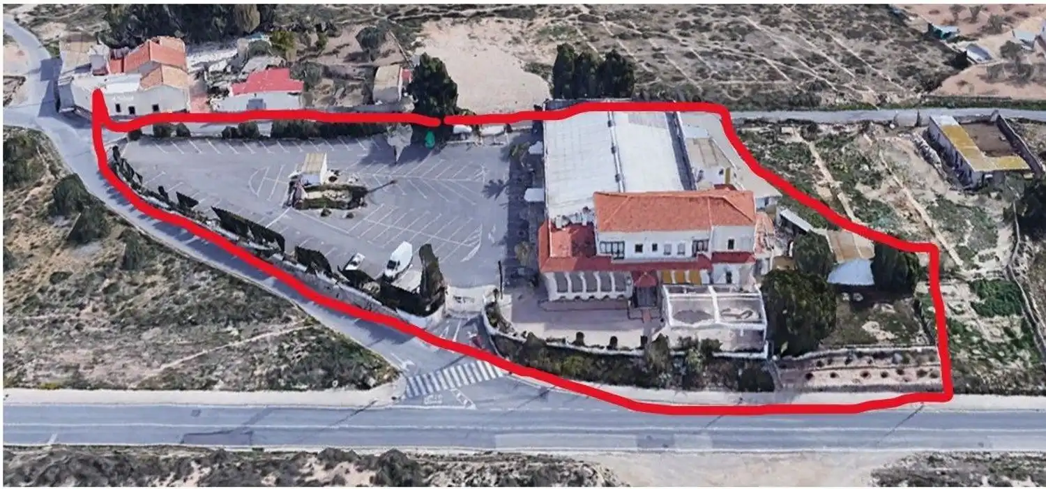 Vista exterior de Edifici en venda en San Vicente del Raspeig / Sant Vicent del Raspeig