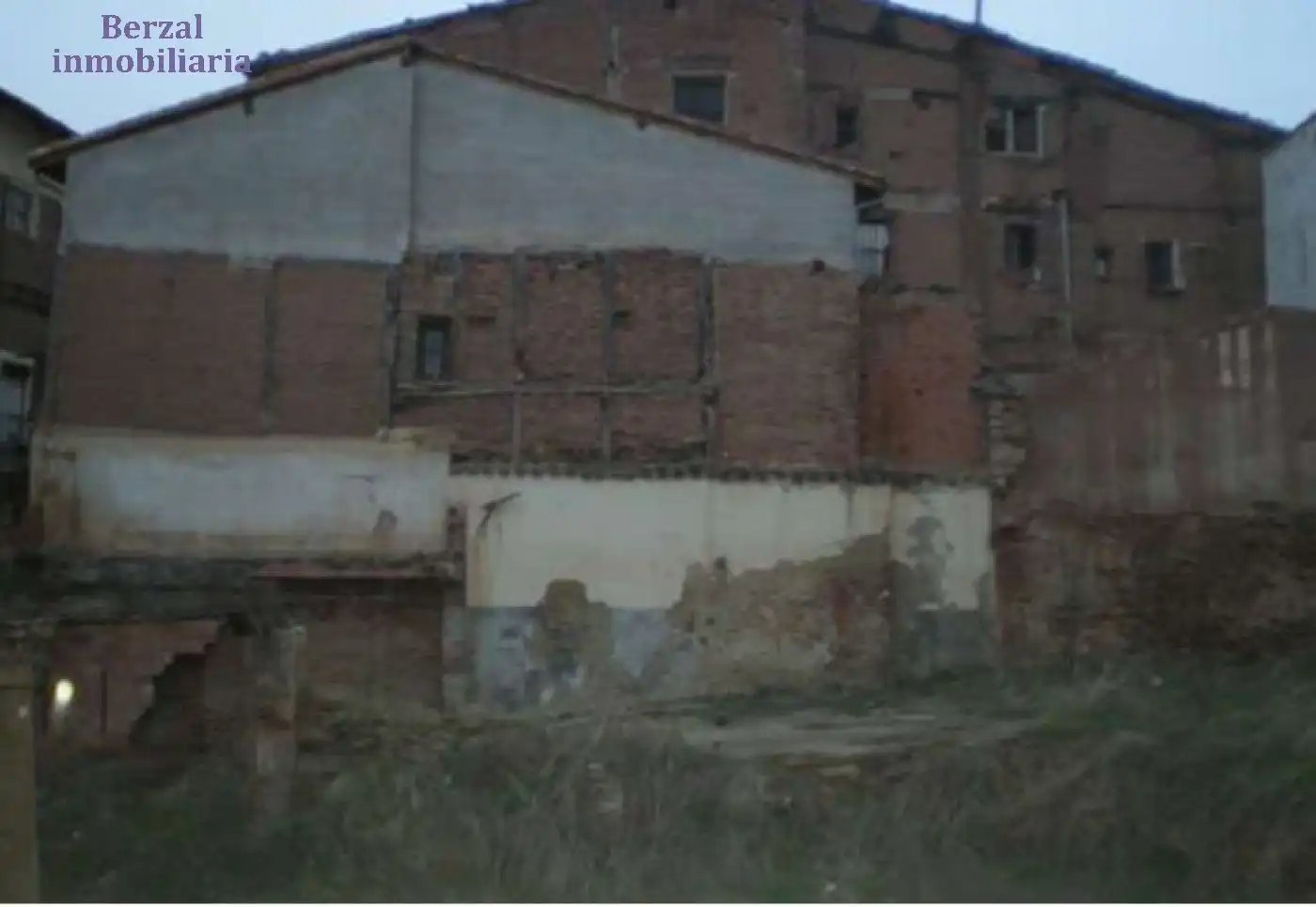 Vista exterior de Piso en venta en Navarrete