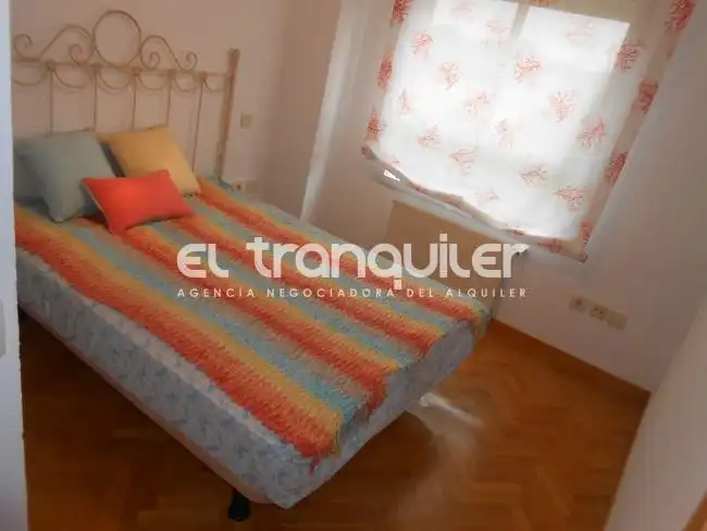 Bedroom of Flat for rent in Madrid  with Air Conditioner, Parquet flooring and Swimming Pool