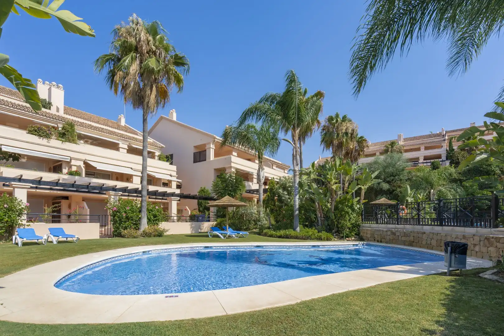 Apartament amb piscina en venda a Nueva Andalucía, imagen 38