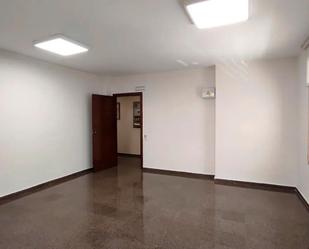 Office to rent in  Valencia Capital  with Air Conditioner and Alarm
