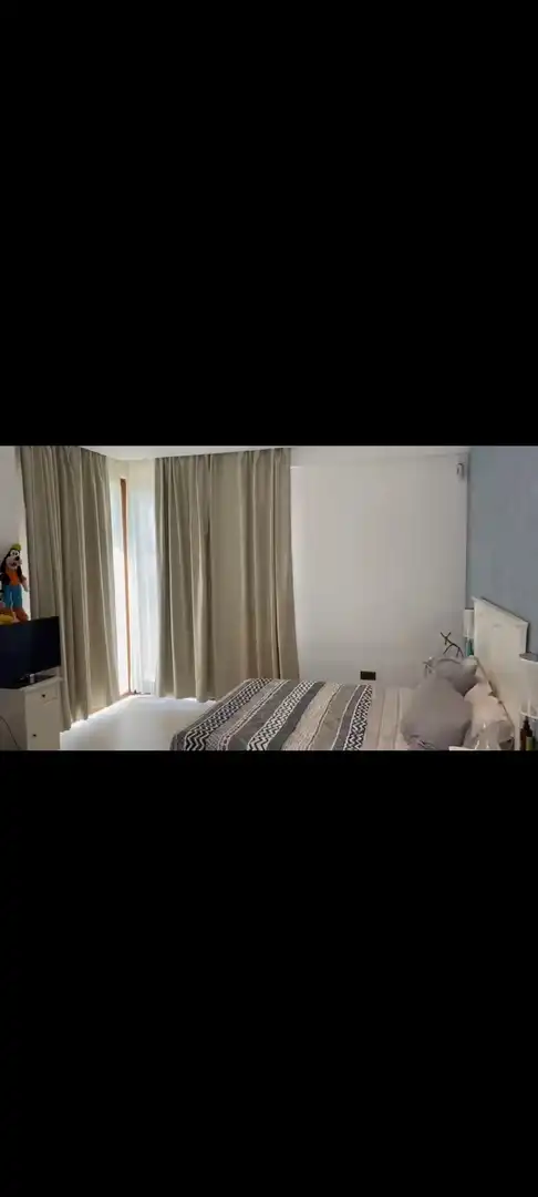 Habitación de Casa o chalet en venta en Mairena del Aljarafe con Aire acondicionado, Calefacción y Jardín privado