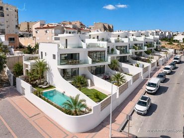 Apartment mit Pool zum Verkauf in La Mata