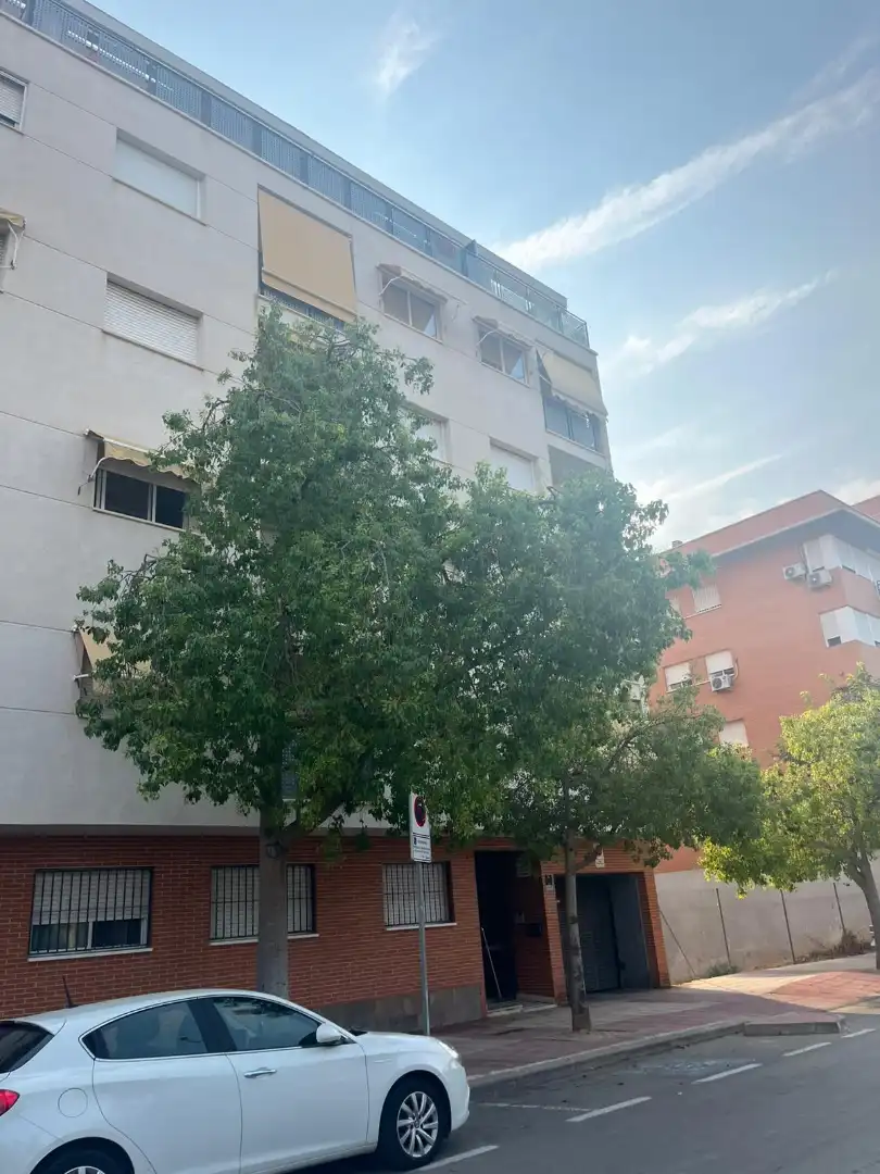 Außenansicht von Wohnung zum Verkauf in Murcia mit Abstellraum und Möbliert