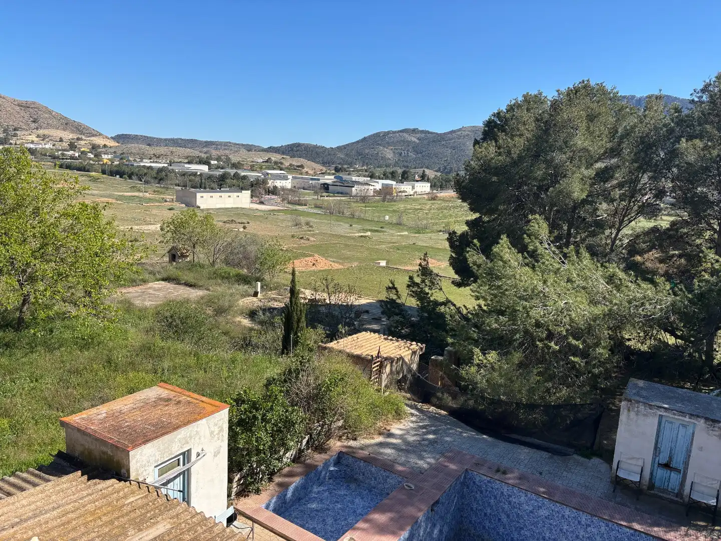 Haus oder Chalet zum Verkauf in Hondón de las Nieves / El Fondó de les Neus mit Schwimmbad