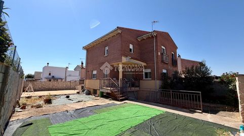 Foto 4 de Casa adosada en venta en Villanueva de la Torre, Guadalajara