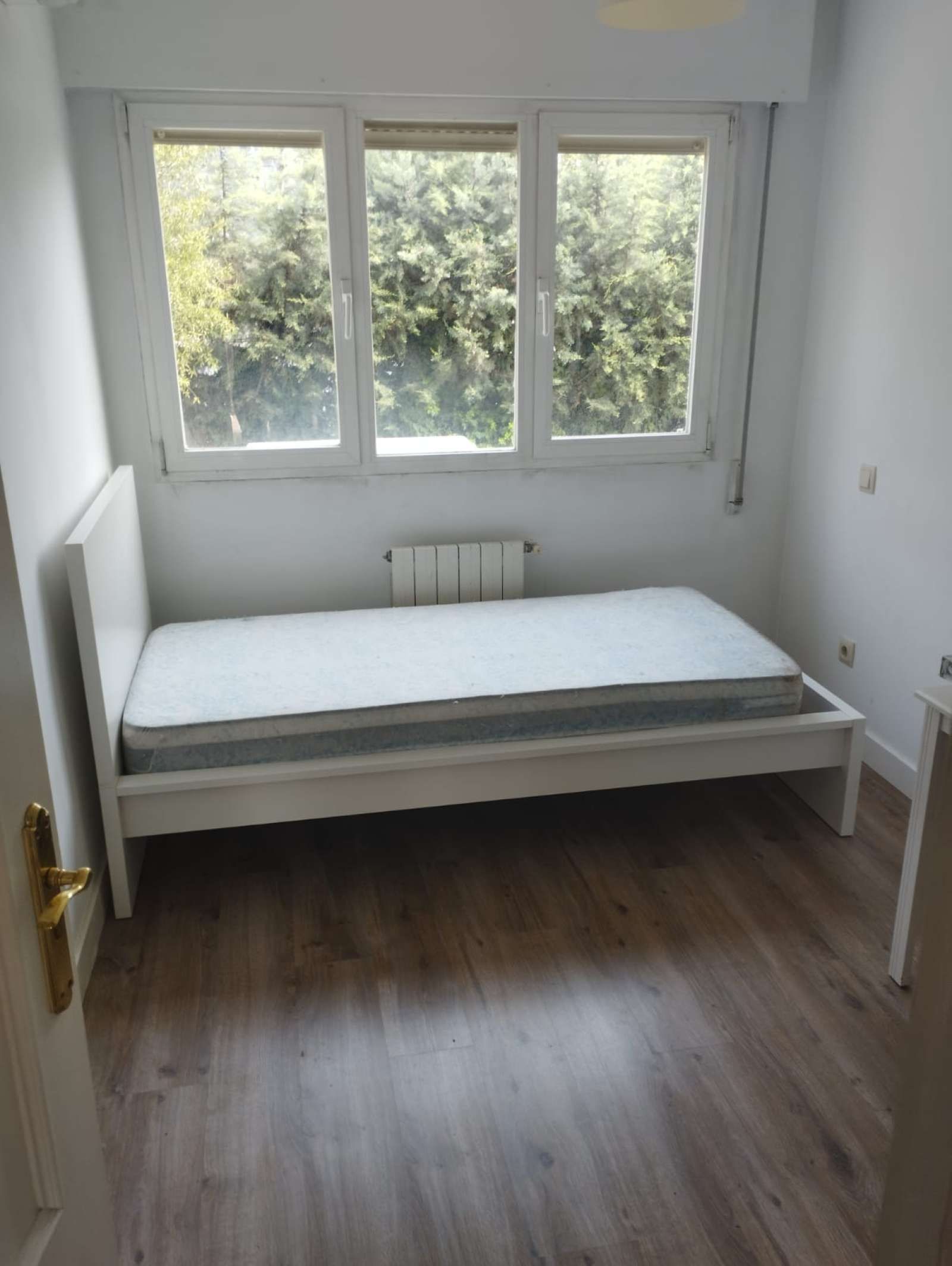 Bedroom of Flat to share in Pozuelo de Alarcón  with Air Conditioner and Terrace
