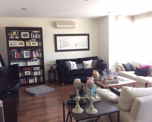 Living room of Flat for sale in  Albacete Capital  with Air Conditioner, Heating and Parquet flooring