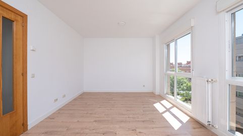 Foto 2 de Piso en venta en Horcajo, Madrid Capital
