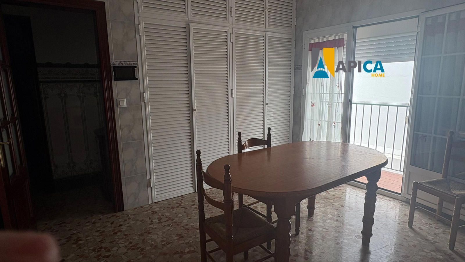 Menjador de Casa o xalet en venda en Chiclana de la Frontera amb Terrassa i Moblat