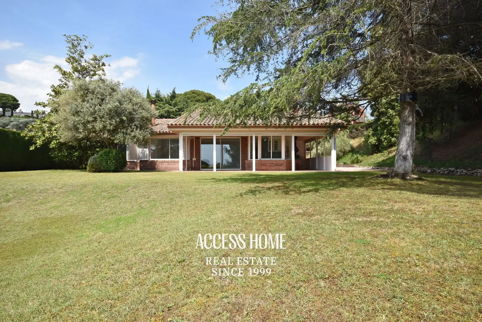 Außenansicht von Haus oder Chalet zum Verkauf in Sant Vicenç de Montalt mit Klimaanlage, Heizung und Terrasse