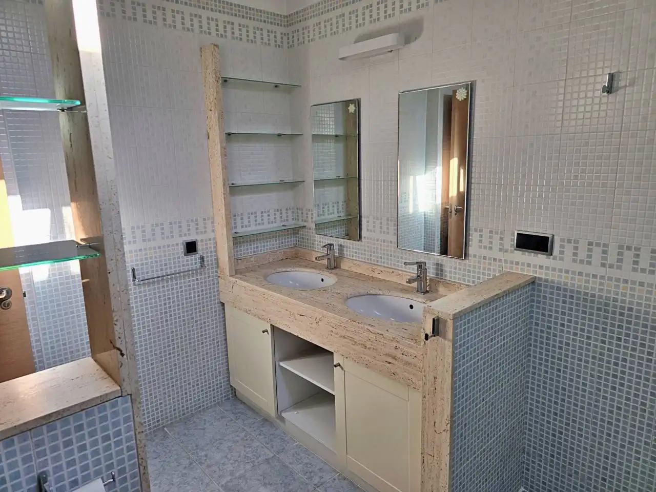 Badezimmer von Dachboden zum Verkauf in Valencia mit Klimaanlage, Heizung und Terrasse