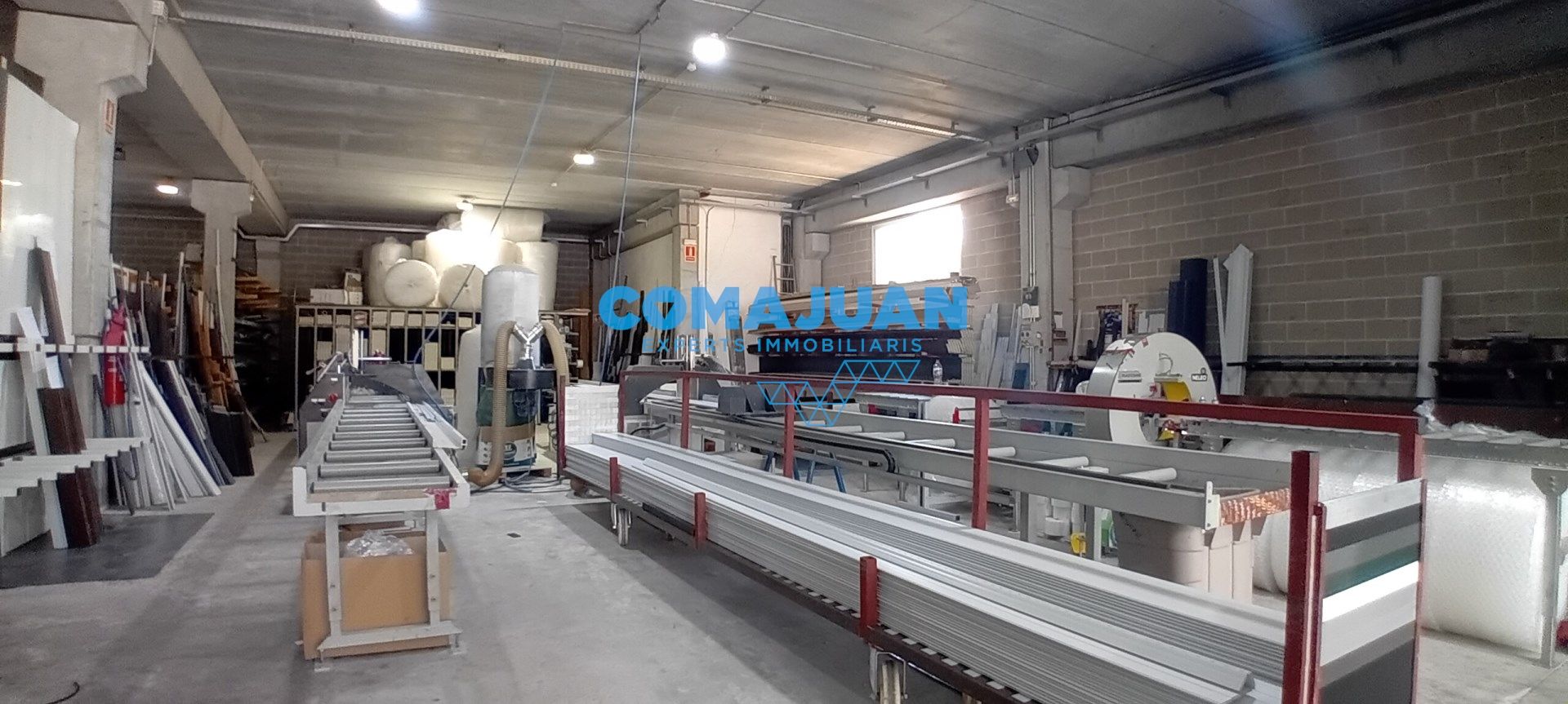 Nau industrial en venda a Calella