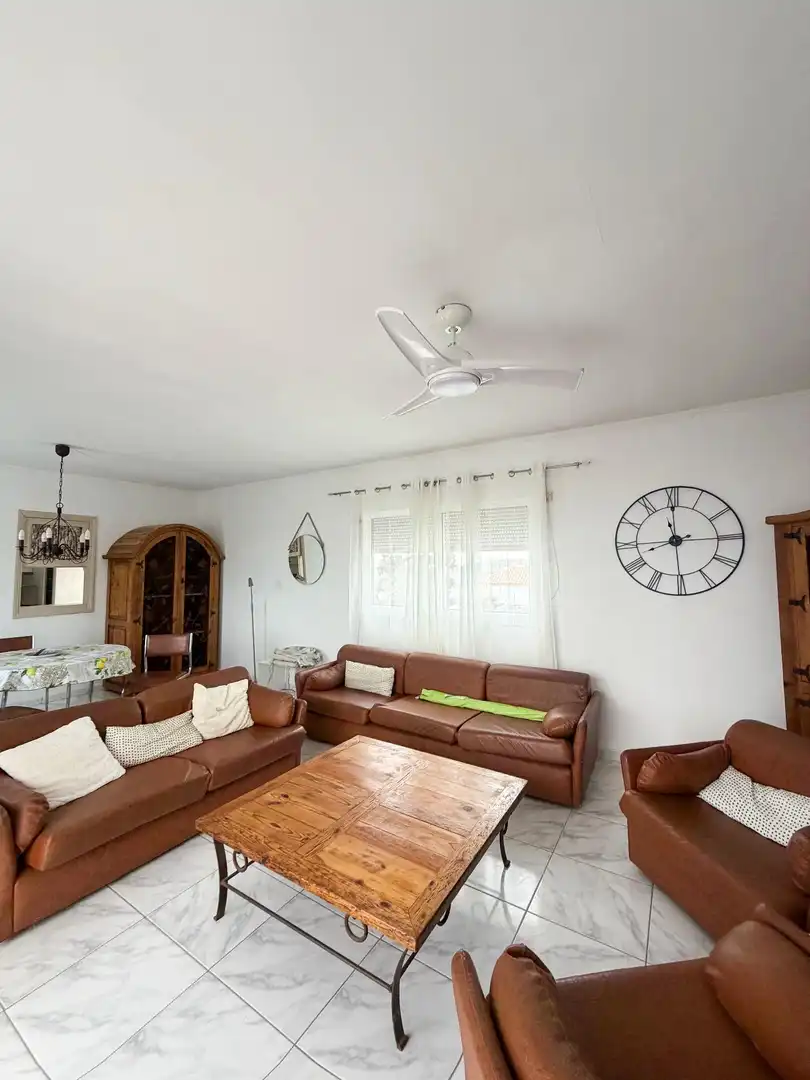 Sala de estar de Ático de alquiler en San Bartolomé de Tirajana con Jardín privado, Terraza y Amueblado