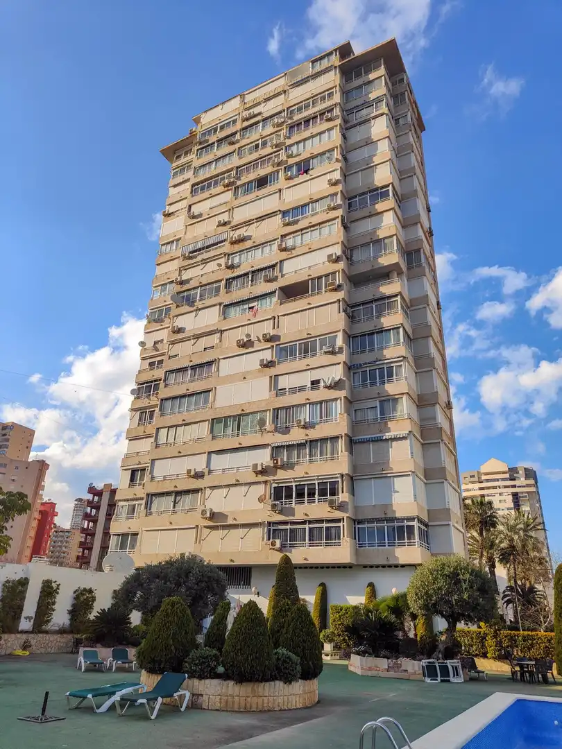 Exterior view of Flat for sale in Benidorm  with Air Conditioner, Private garden and Community pool