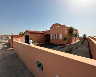 Vista exterior de Casa o xalet en venda en Puerto del Rosario amb Terrassa